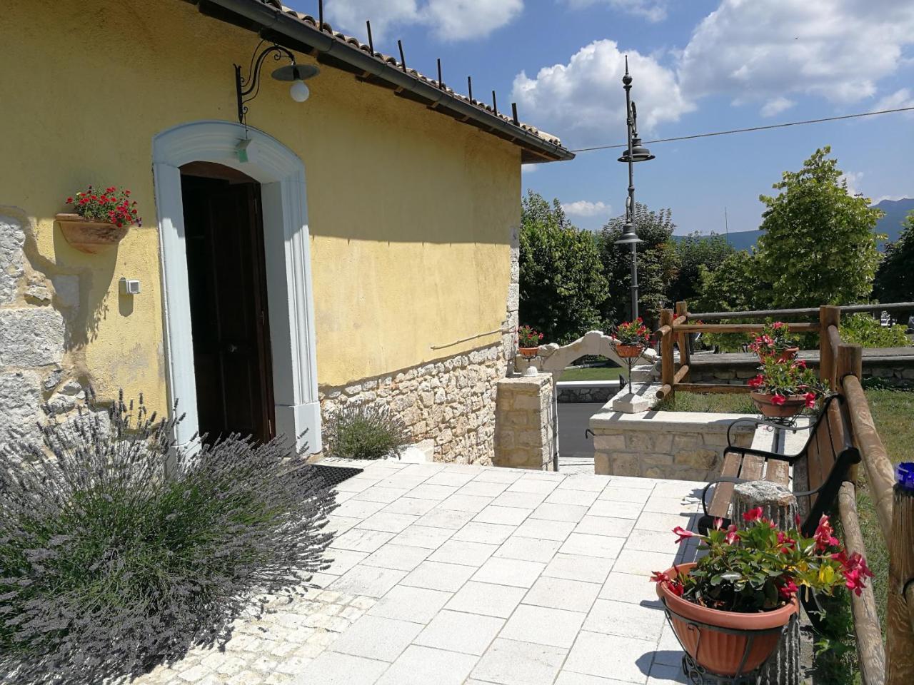 Locanda Tre Frati Pescocostanzo Exterior foto